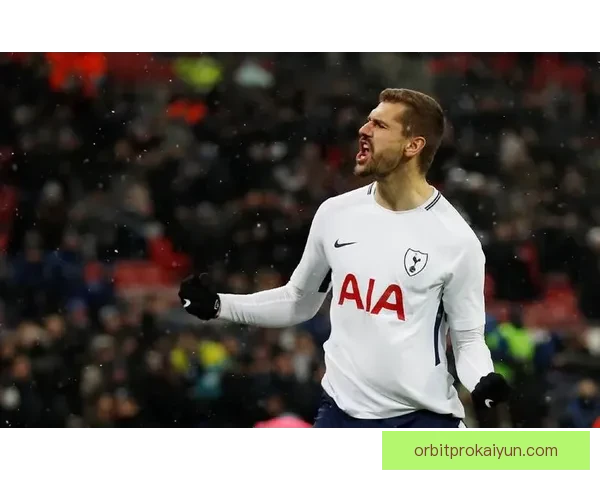 热刺在英超联赛杯中的表现稳健，备受关注